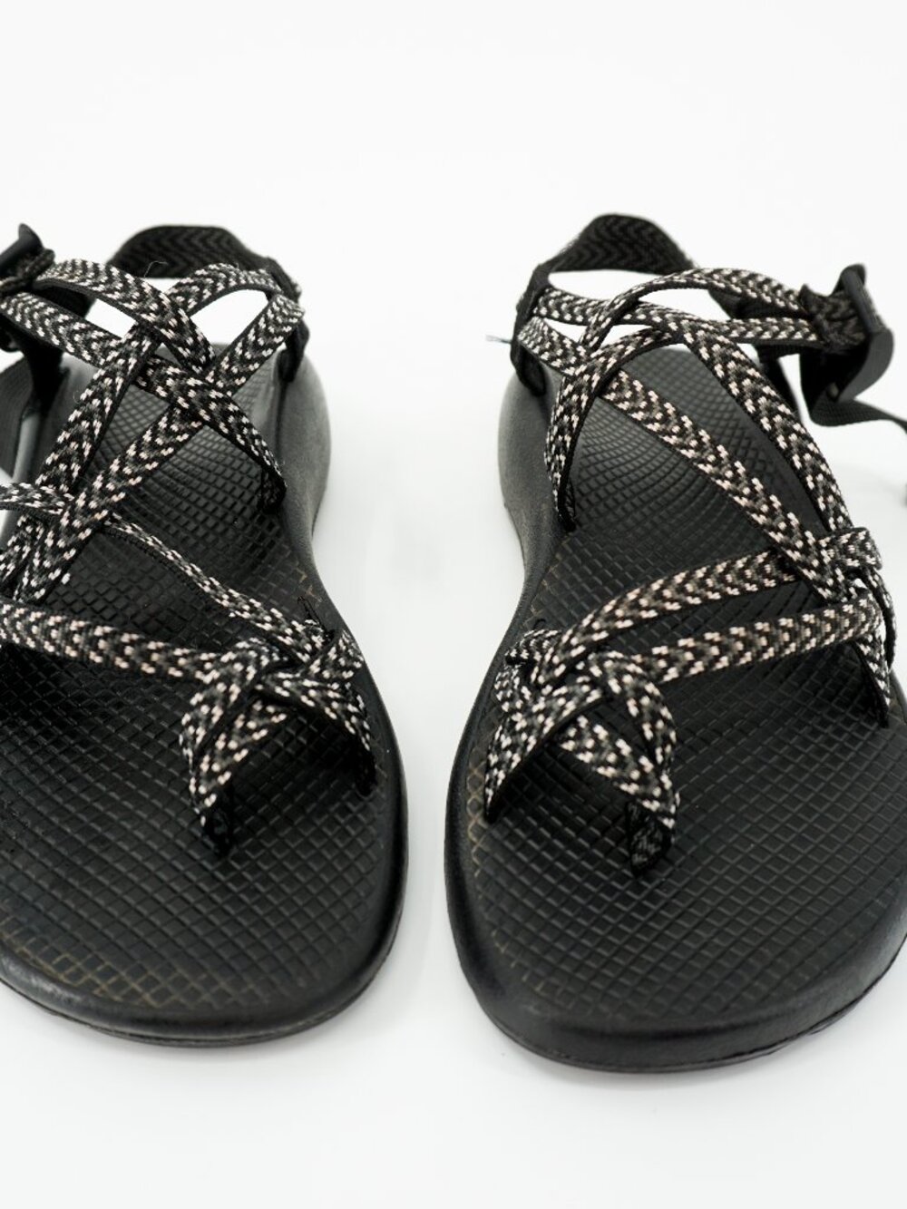 Chaco® Women's 9 ZX/2™ Classic Sandal in Black/white Hiking Sandal